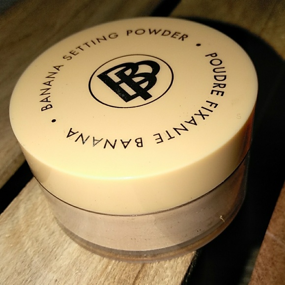 Never Opened 🆕BELLA PIERRE: 🍌 BANANA SETTING POWDER - Picture 4 of 6